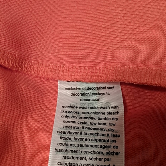 NWTTommy Hilfiger medium T-shirt - Picture 6 of 7